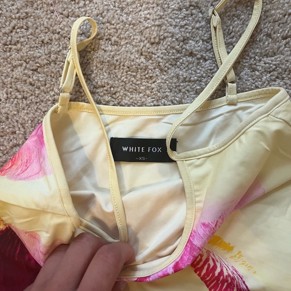 White fox set! Sold out online!!! - Picture 2 of 3